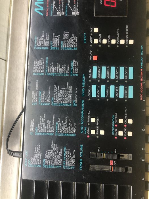 Синтезатор Yamaha pss 780