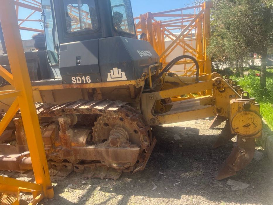 Srochniy Narxda sotiladi Ekskavator