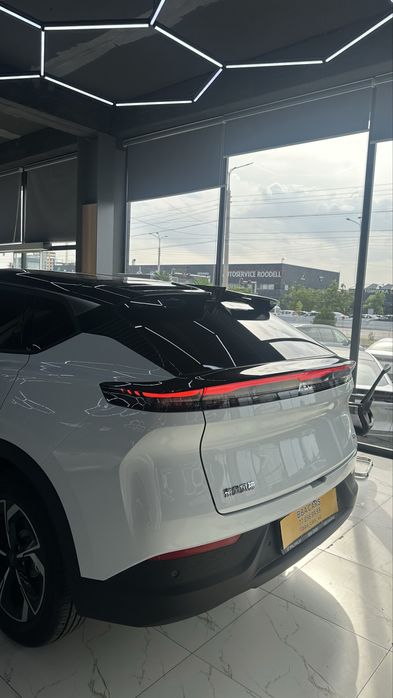Dongfeng aelous L7 ev
