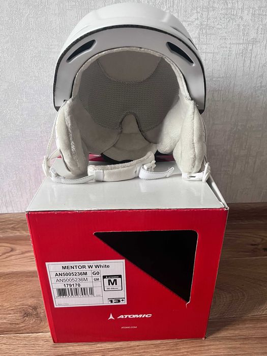 Горнолыжный шлем