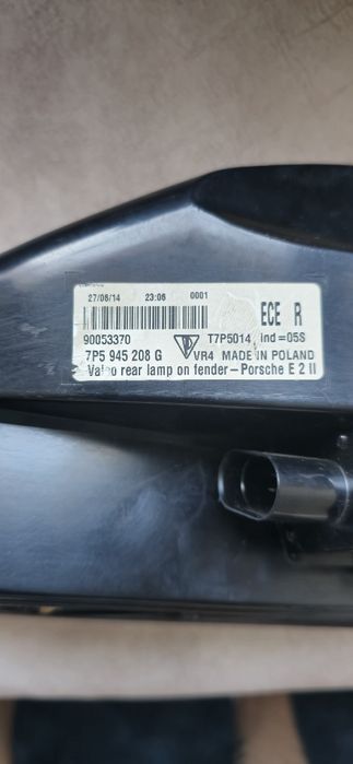 Десен стоп Порше Кайен