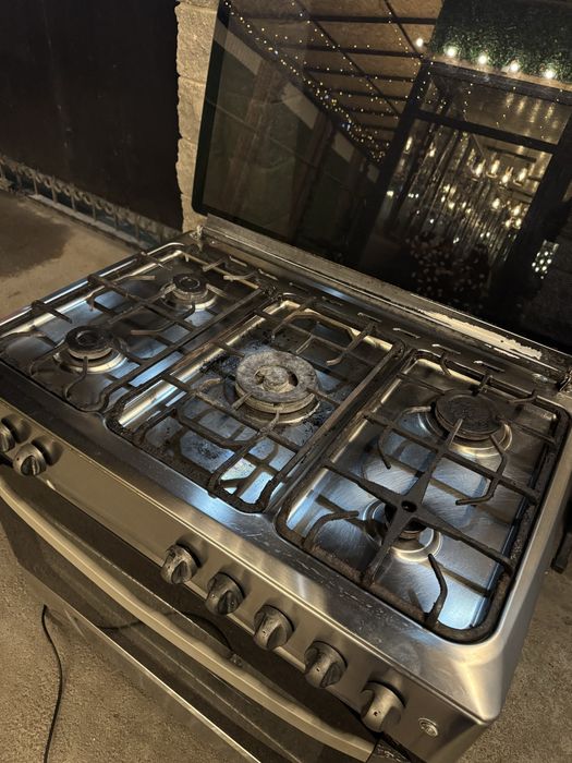 Газ плита 5 конфорок