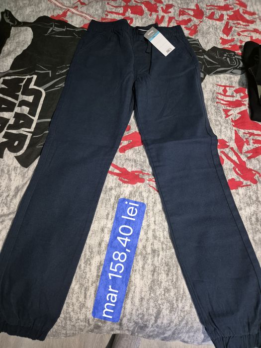 Pantaloni baieti pentru scoala