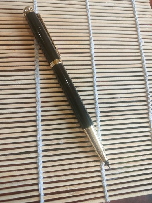 Продам перьевую авторучку!!!