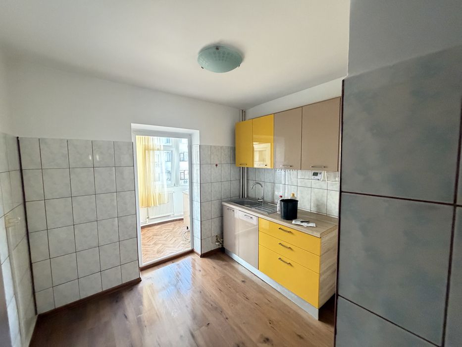 inchiriem apartament 3 camere et2  Ireg