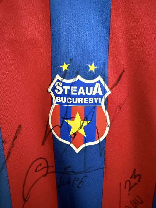 Tricou Steaua 2013-2014 semnat de tot lotul!