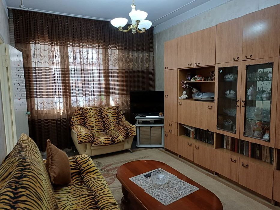 Продаётся квартира на Юнусабаде 12