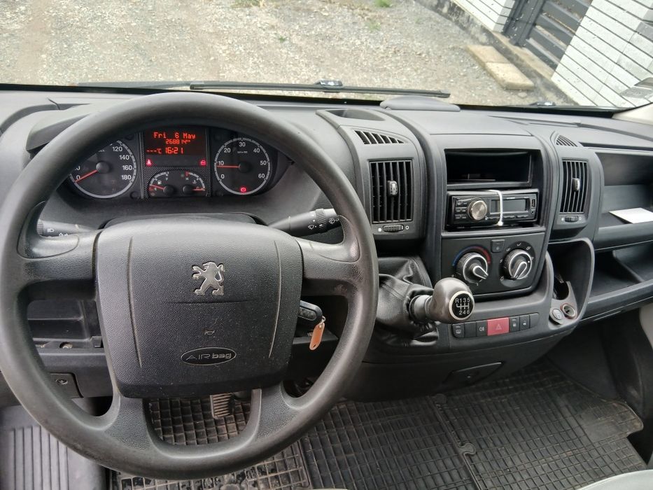 Vând Peugeot boxer