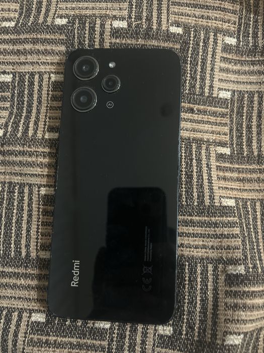 Продам Телефон REDMI12