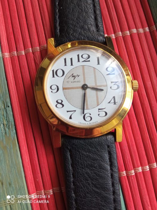 Нов руски часовник Луч,позлатен.