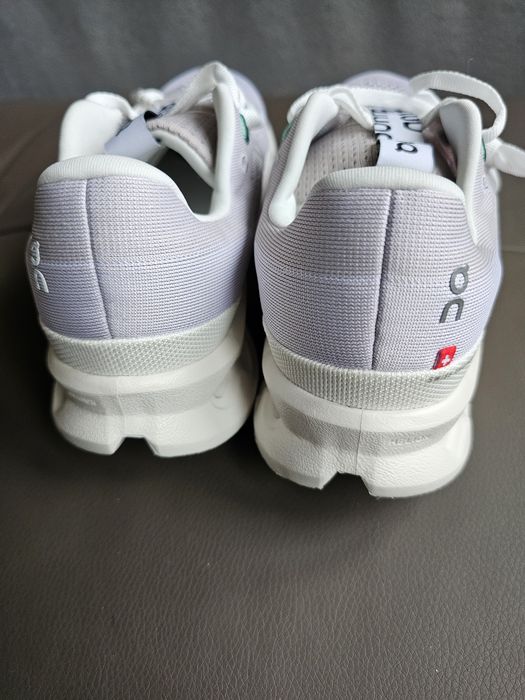 Adidași on Cloudsurfer noi numărul 39.si 40