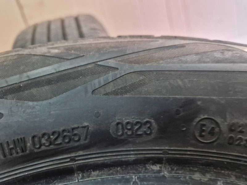 2 Continental R17 215/55/ 
летни гуми DOT0923