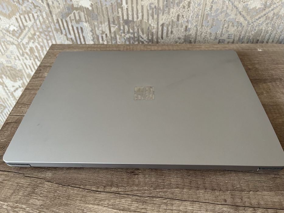 Surface laptop 3 с процессором i5 8ram 128 ssd alcantara акб 56 циклов