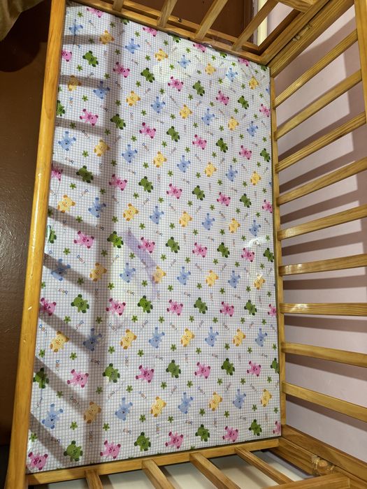 Продам деревянный манеж