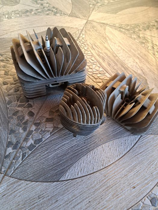 Vând piese mobra 50