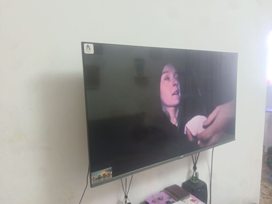 Продается телевизор артель смарт