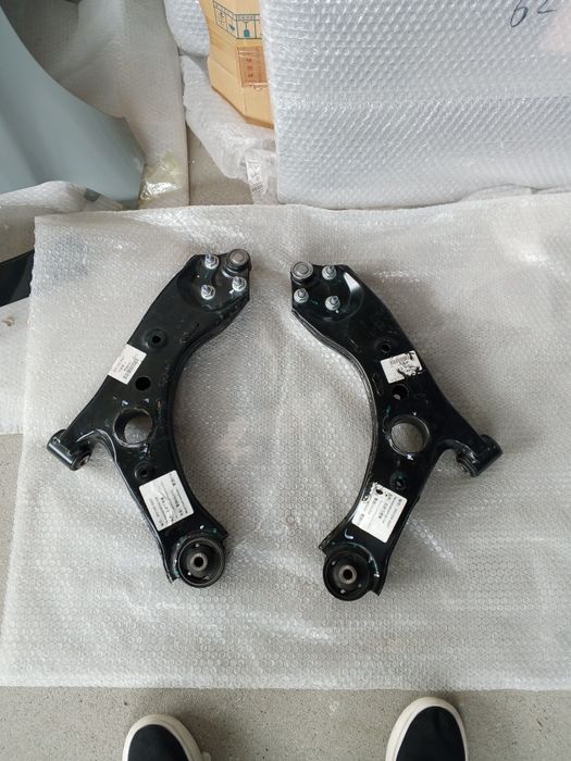 Leapmotor C10/C16 uchun barcha turdagi ehtiyot qismlari