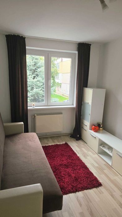 PF închiriez apartament 2 camere decomandate zona Cedonia