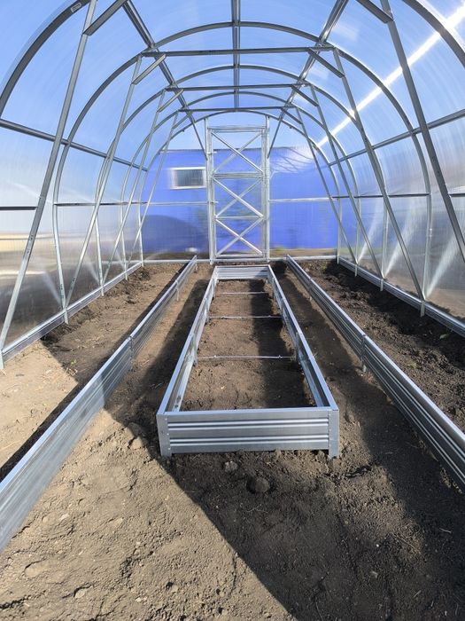 Теплицы и парники из поликарбоната.