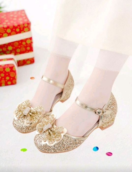 Pantofi aurii fetita 31