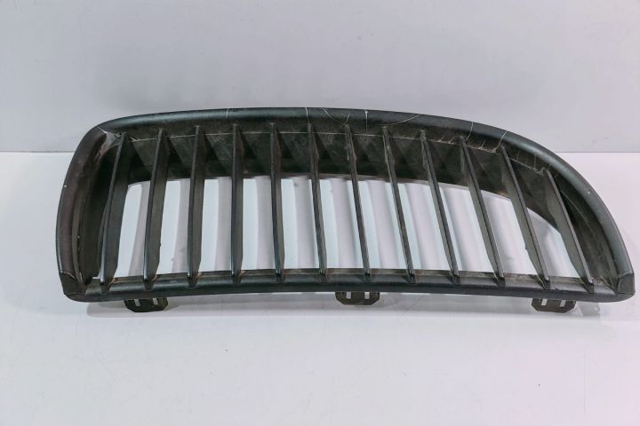 Grila radiator  dreapta 22405910 BMW Seria 3 E90/E91/E92/E93