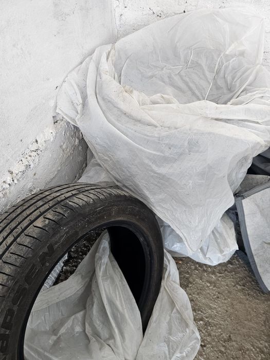 Шины KAPSEN почти новые