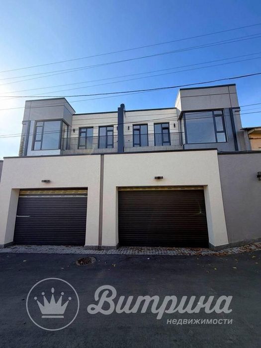 Олтинтепа участок 8 комнат