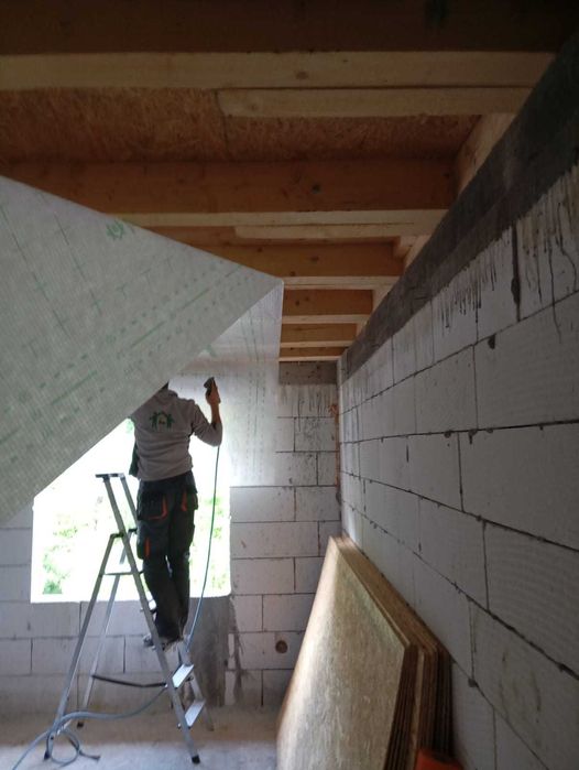 Izolatie termica pentru poduri si mansarde cu lana de lemn