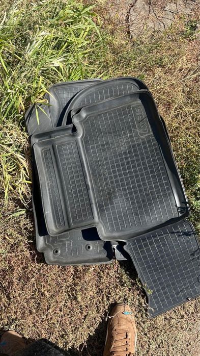 Полики на Хендай туксон 2012