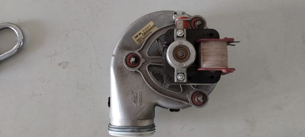 Electrovalva, pompa recirculare, schimbator,presostat ariston Eurocomb