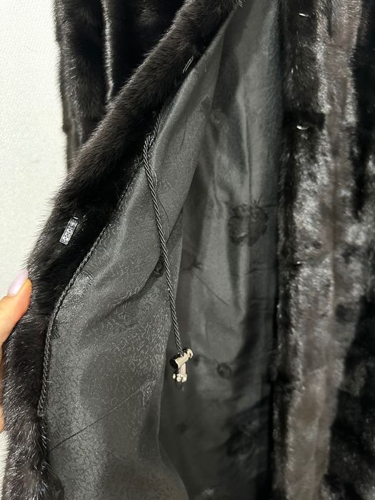 Шуба норковая (черная )