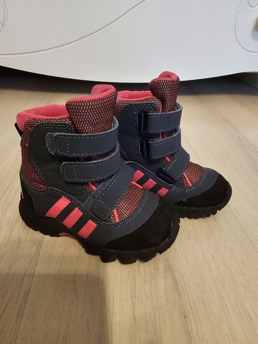 Ghete/ cizmulite/ papuci/ cizme marimea 21/22/23