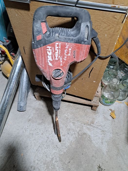 Продам хилти отбоиник орегинал!!!