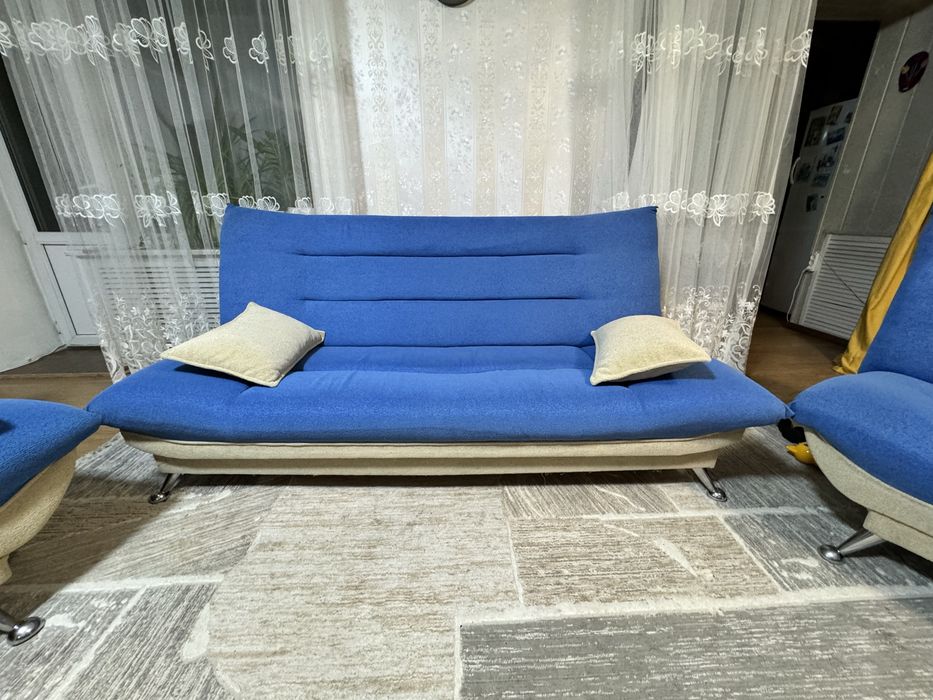 Продам диван с креслами