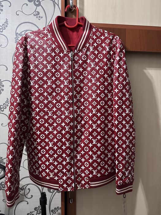 Куртки кожанные