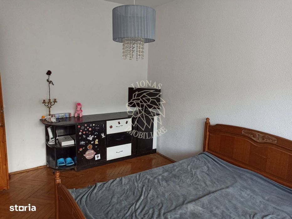 Apartament la casa 3 camere 82 mp- etajul 2- 2 balcoane -Valea Ghinzii