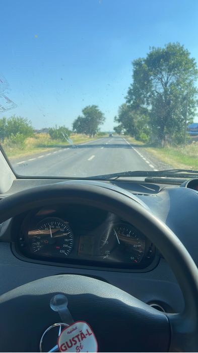 Inchiriez duba dubita VAN Mercedes Benz Vito automat Viano 2/3 locuri. Marfa Mutat mutari Sibiu masina autoturisim marfa