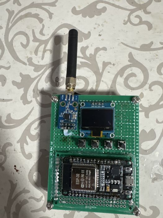 Продам устройство тестирователь частот 315-915 мгц esp32