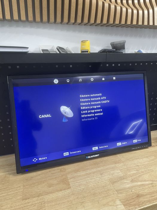 Televizor Led Blaupunkt 81 cm fara picior si telecomanda