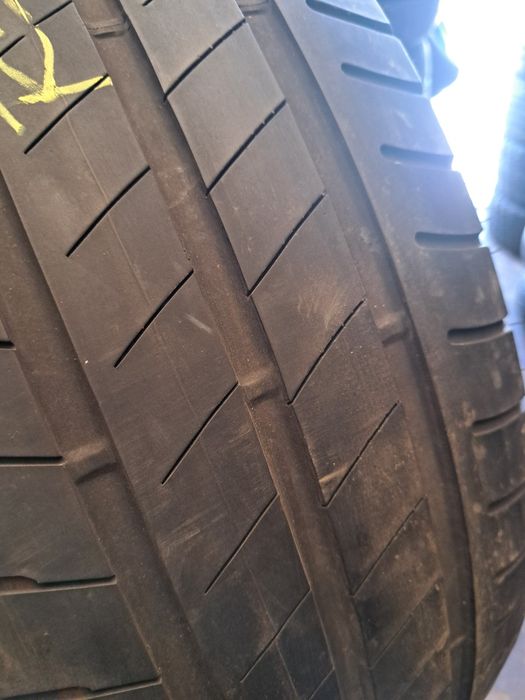 O anvelopa 305/40 R20 Bridgestone runflat