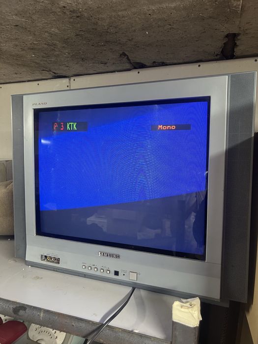 Телевизор б/у Samsung