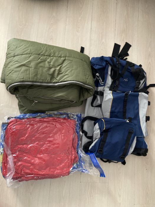 Cort camping sac dormit saltea rucsac