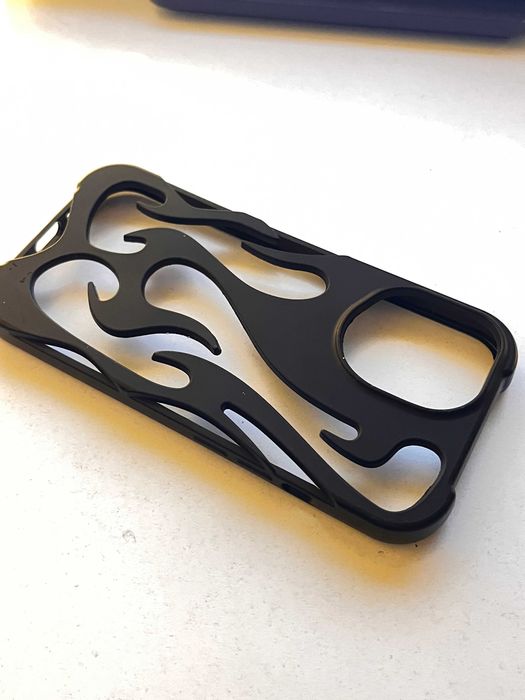 Husă De IPhone 13 cu design hollow case