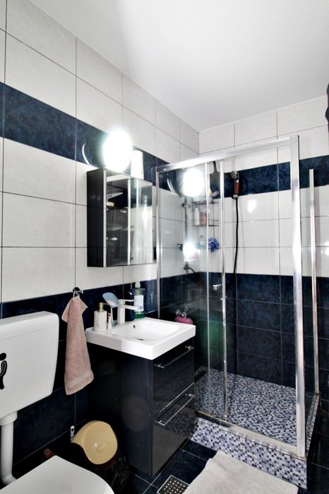 Vand garsoniera etaj 5