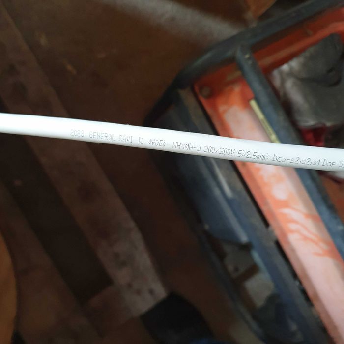 Vand cablu NHXMH-J masiv,3X2,5mm,5X2,5mm,cablu date cat.7 galben