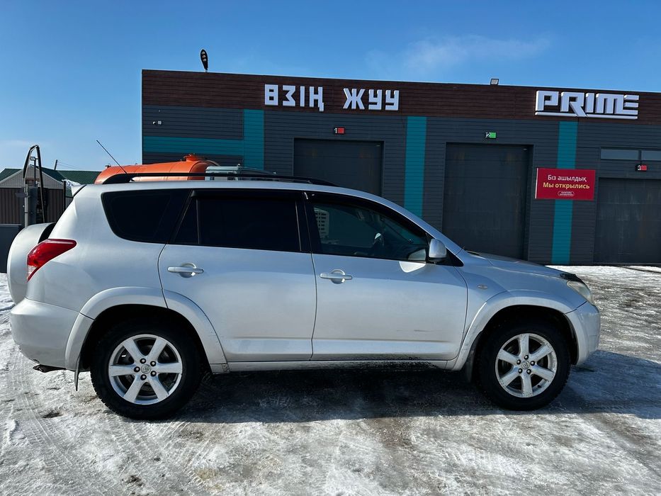 Продам Toyota Rav 4