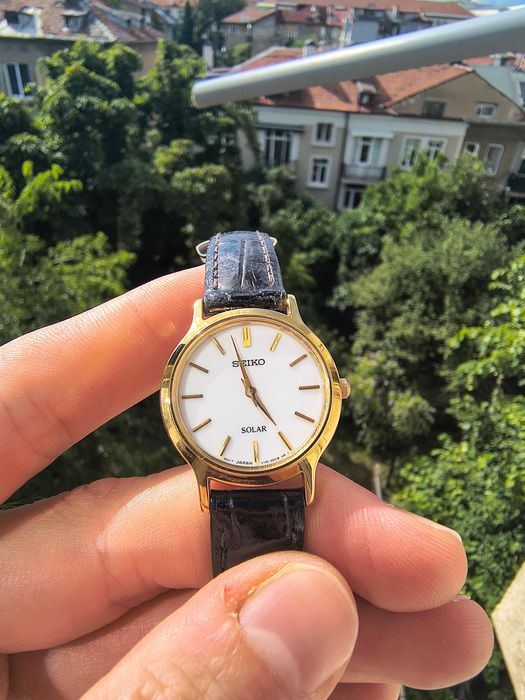 Seiko Solar Quartz Ladies V115