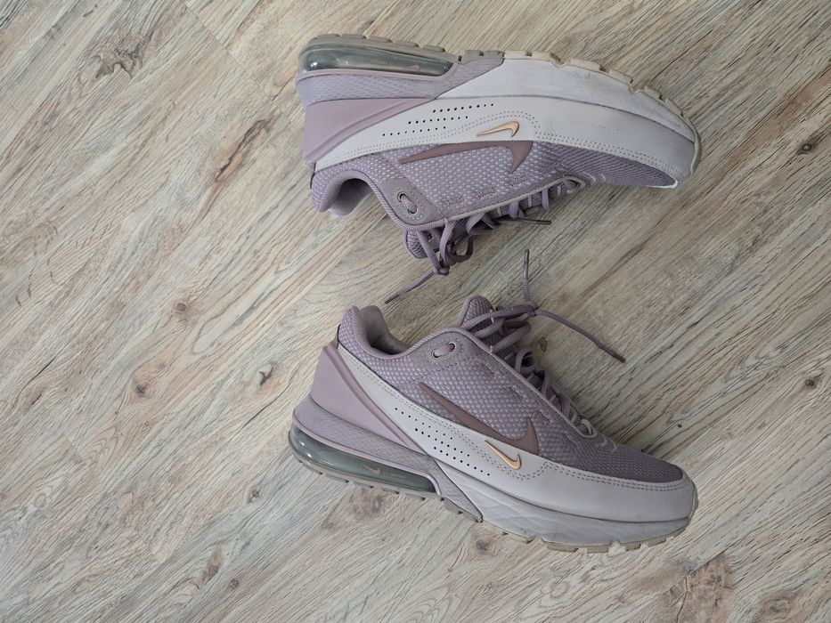 Дамски маратонки Nike air mx