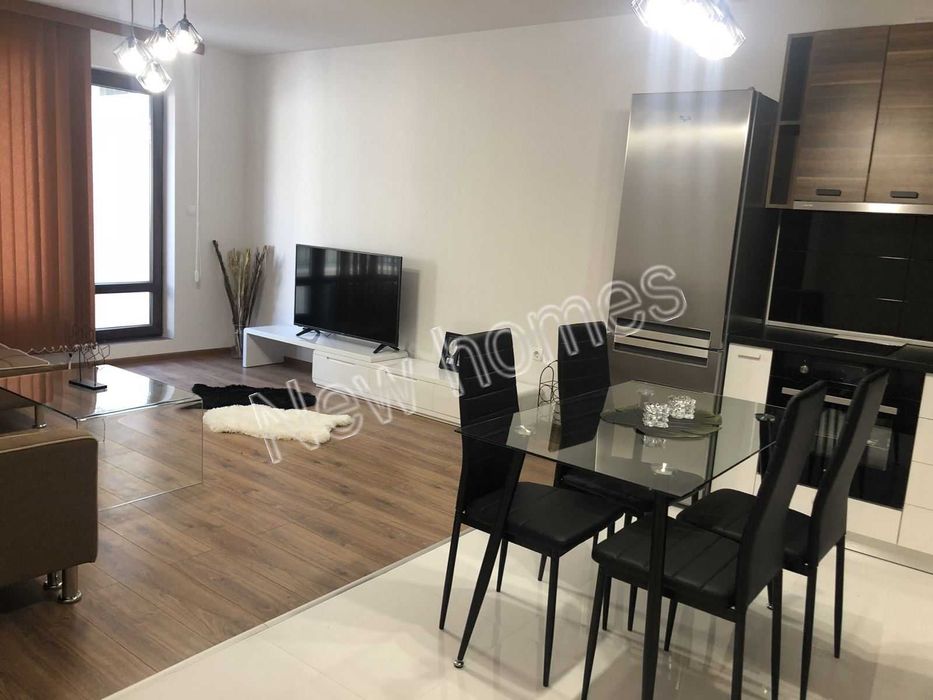 Продава се Двустаен апартамент в Пловдив, Гагарин - 92 кв.м за 1162 €/кв.м - Снимка #1