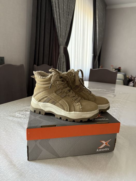 Зимняя.     обувь